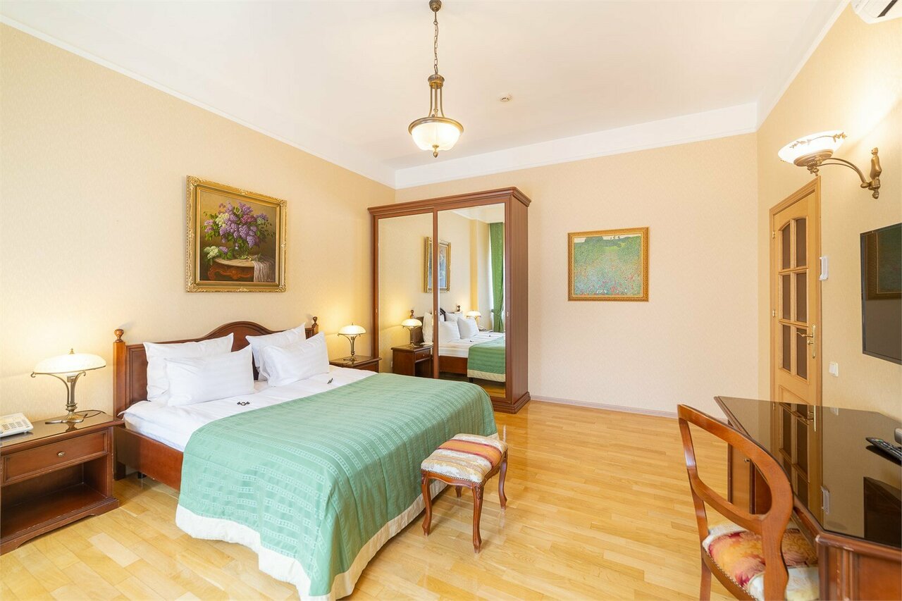 Гостиница Бутик-Отель Аристократ Санкт-Петербург