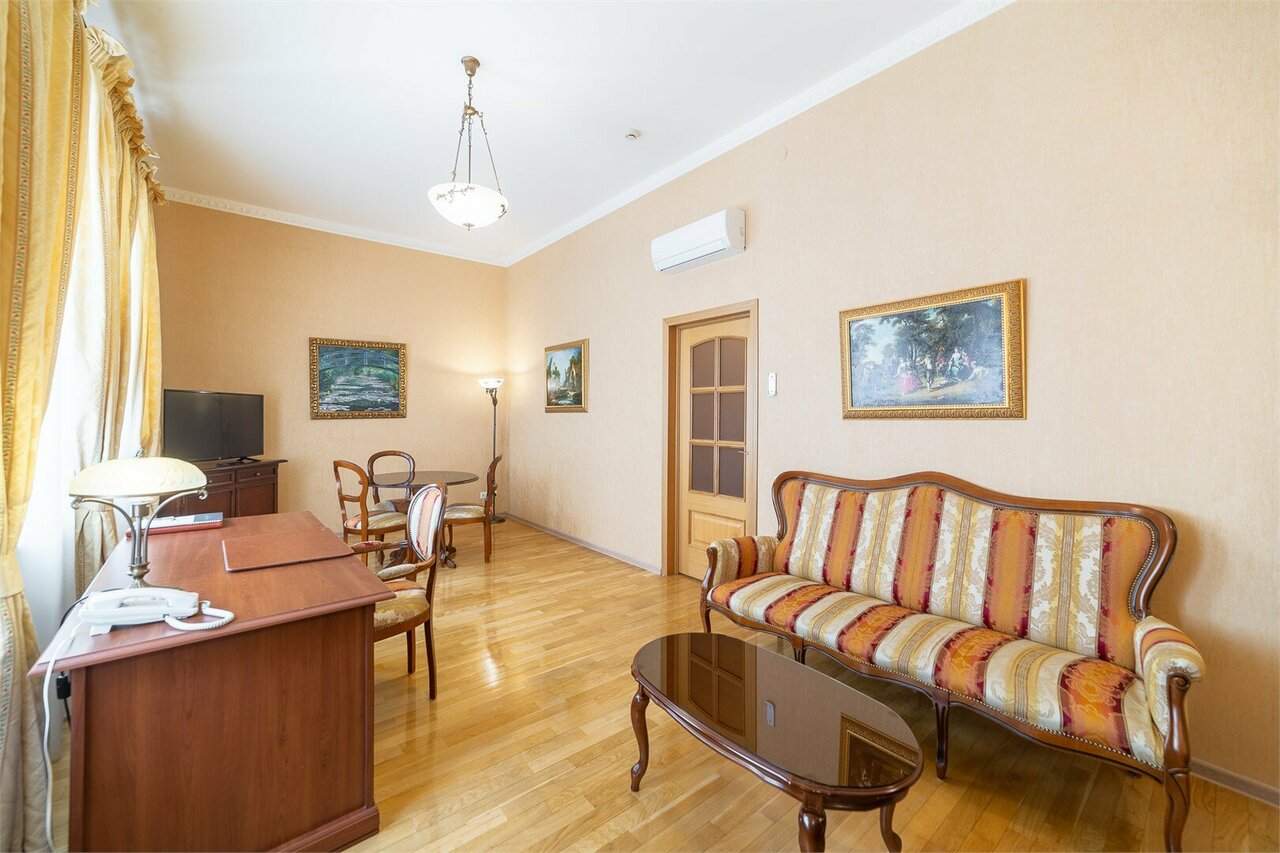 Гостиница Бутик-Отель Аристократ Санкт-Петербург